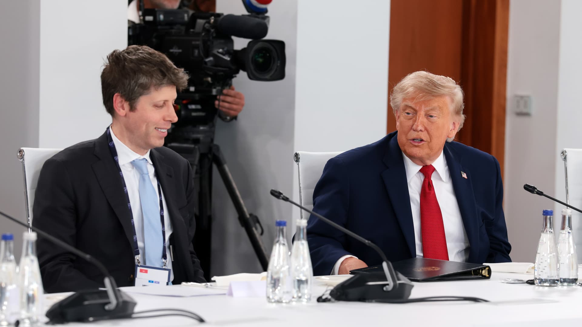 US Government and OpenAI Discuss 5% Stake to Align AI Growth with National Interests