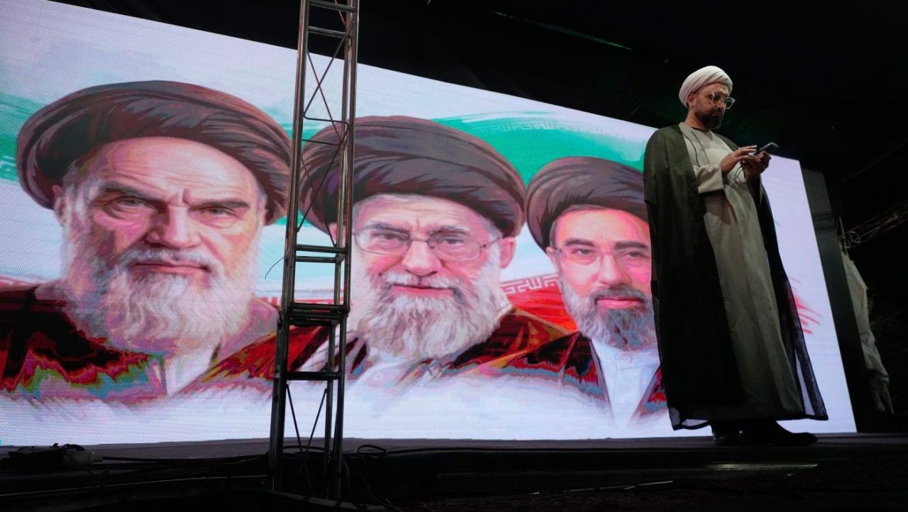 US and Iran Exchange Strikes for Second Night, Disputing Strait of Hormuz Closure
