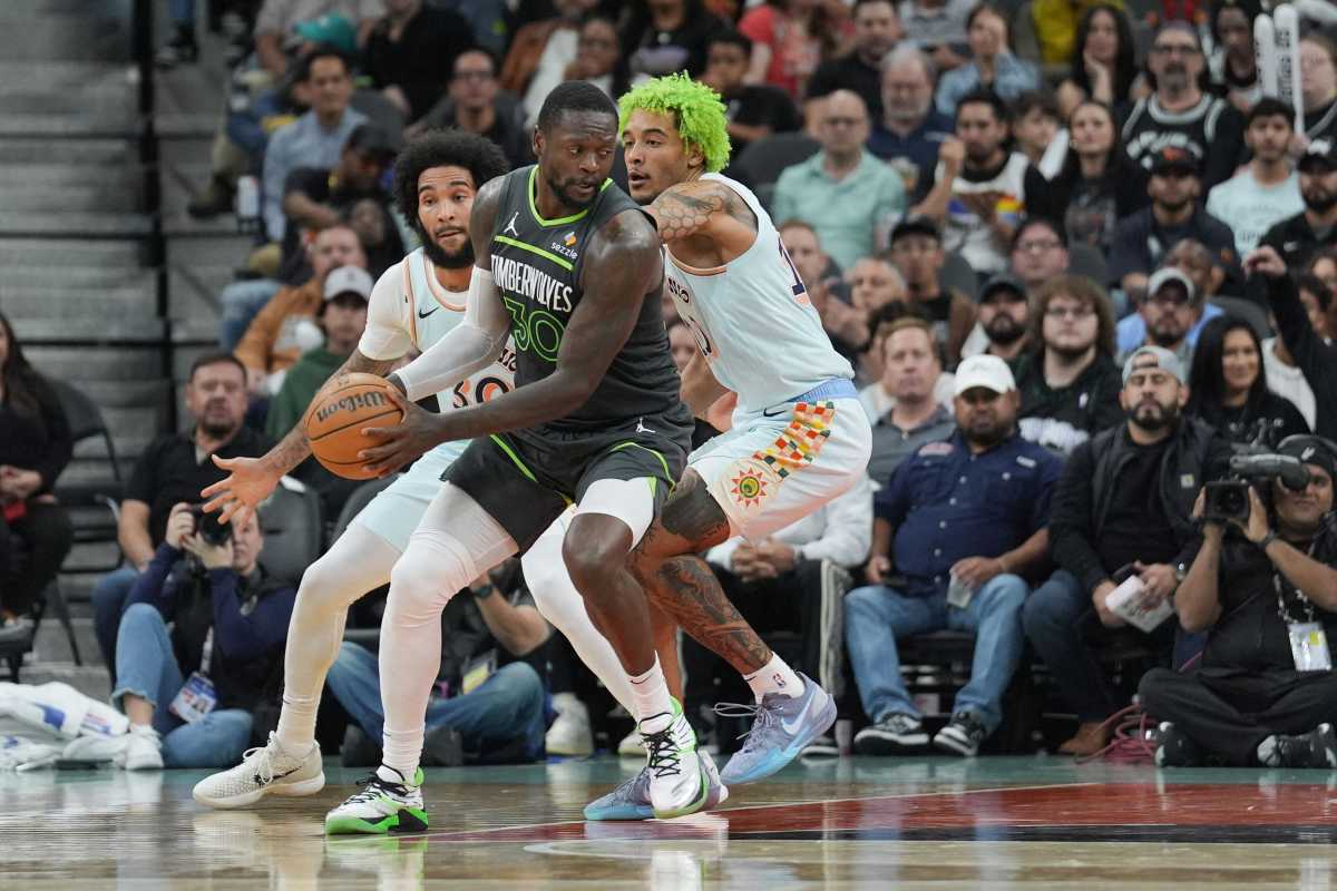 Nets Acquire Julius Randle; Three-Team Trade Sends Nic Claxton to Bulls, Reshapes Rosters