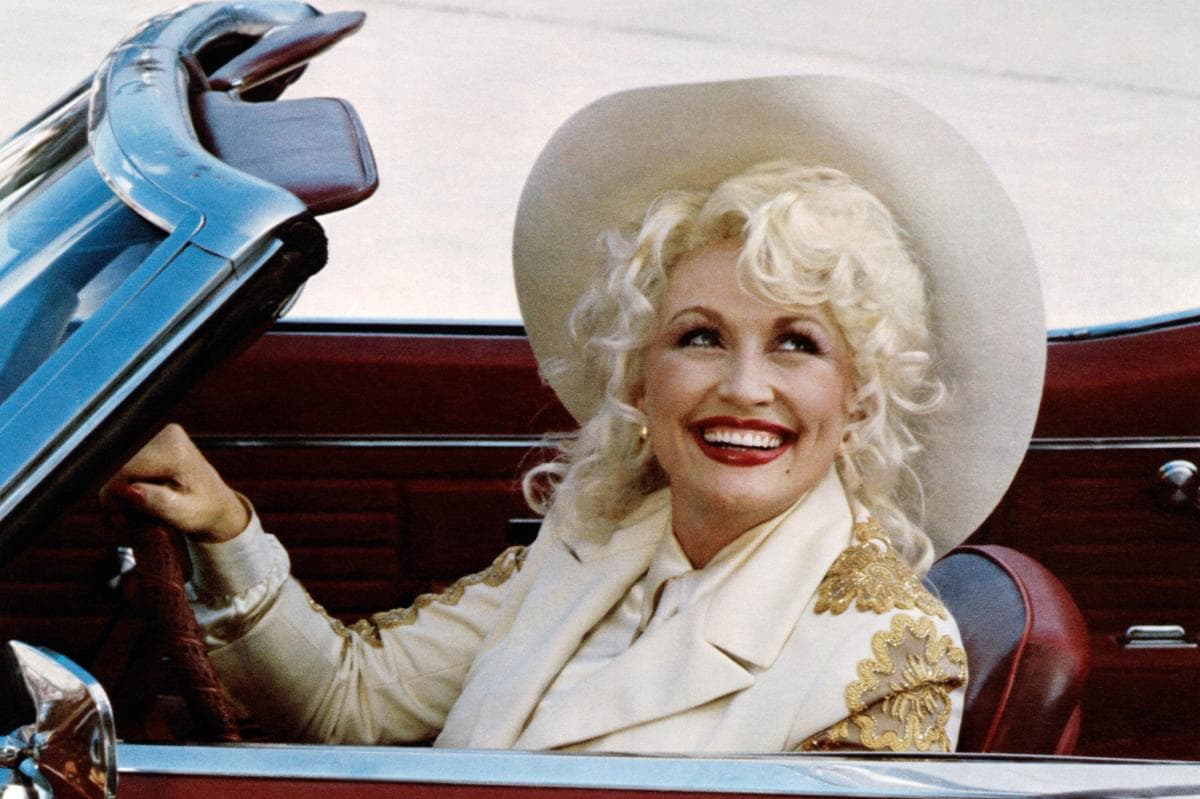 Dolly Parton Dies at 80, Leaving a Vast Musical and Philanthropic Legacy